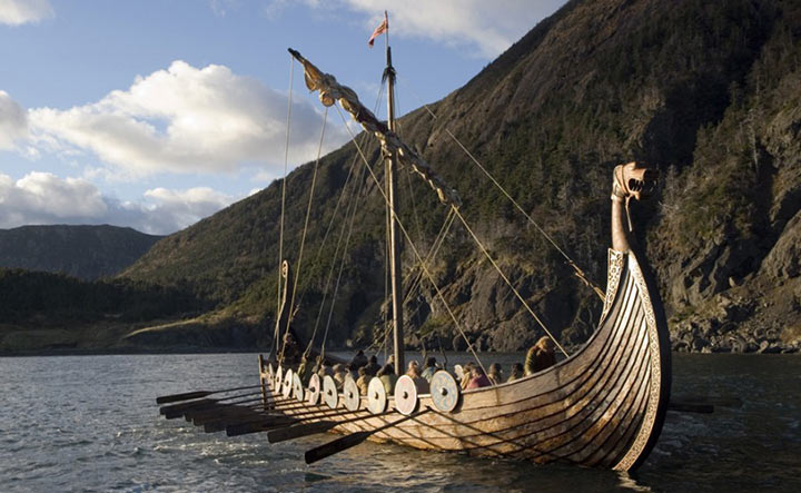Драккар - корабль викингов. Источник: http://likeni.me/drakkar-unikalnyj-korabl-vikingov/