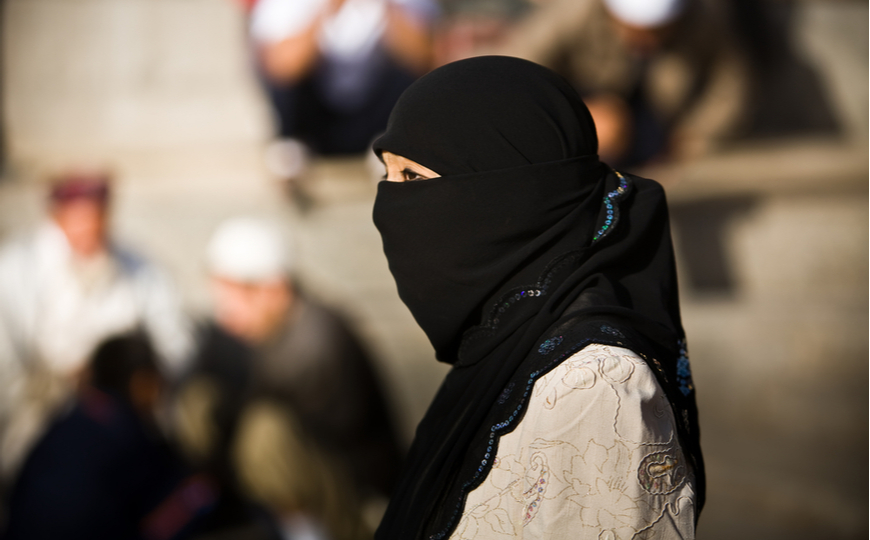 Уйгурская женщина. Кашгар, Синцзян. Credit: Pete Niesen | Shutterstock.com